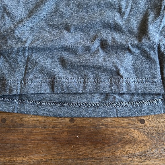 INTO THE AM basic t's Mens Size M, 2 crew, 1 v-neck, New - Picture 4 of 13